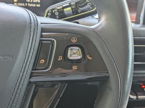 Used 2021 Lincoln Aviator Reserve w/ Equipment Group 201A AWD/4WD image 25
