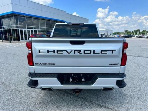 Used 2022 Chevrolet Silverado 1500 RST w/ Convenience Package II AWD/4WD image 4