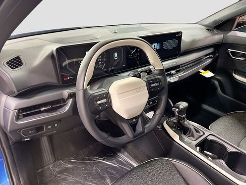 New 2025 Kia K4 GT-Line image 9