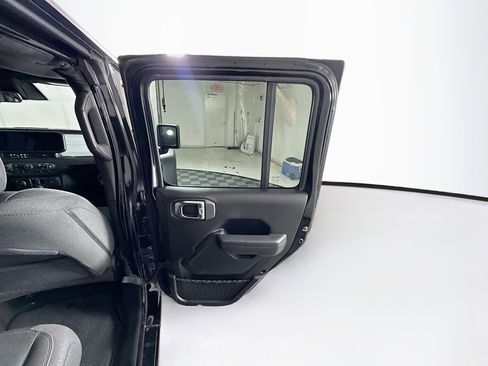 Used 2025 Jeep Wrangler Unlimited Sport AWD/4WD image 27