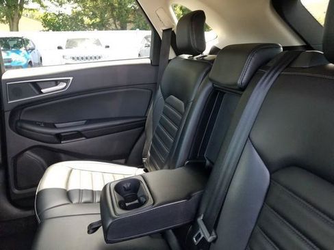 Used 2024 Ford Edge SEL AWD/4WD image 16