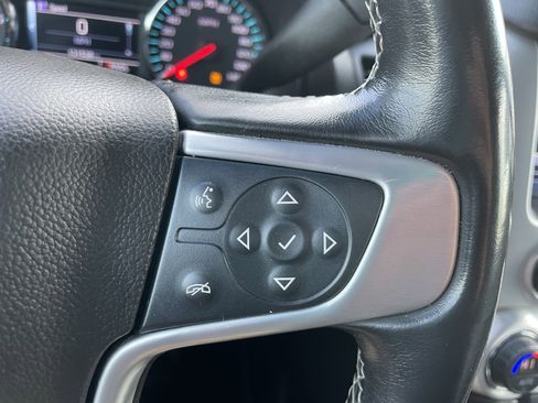 Used 2019 GMC Yukon XL SLE w/ HD Trailering Package image 16