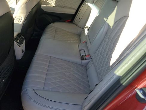 Used 2019 Genesis G70 2.0T Advanced w/ Prestige Package image 11