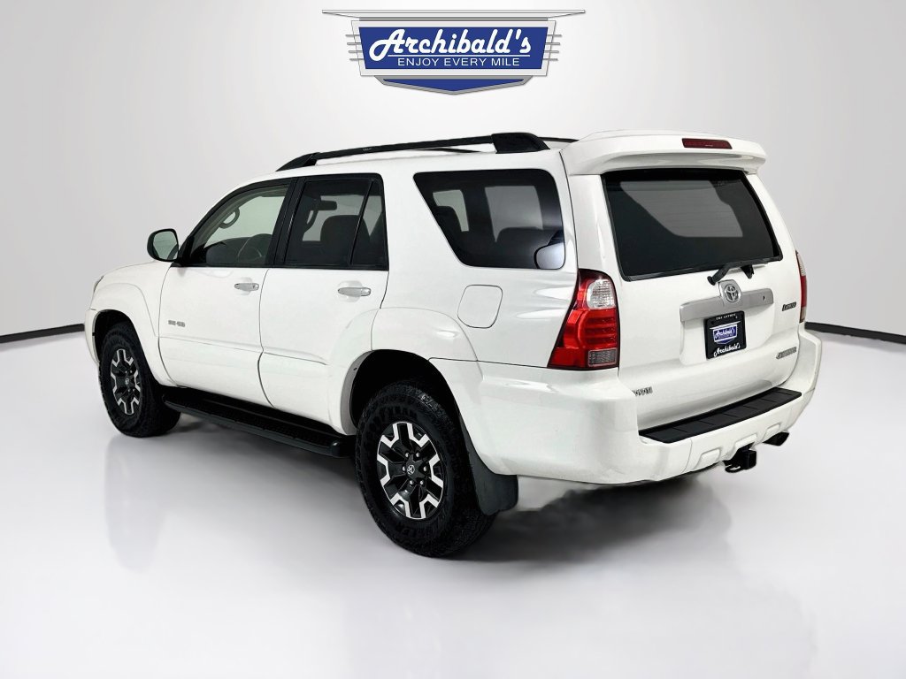 Used 2007 Toyota 4Runner SR5 AWD/4WD image 5