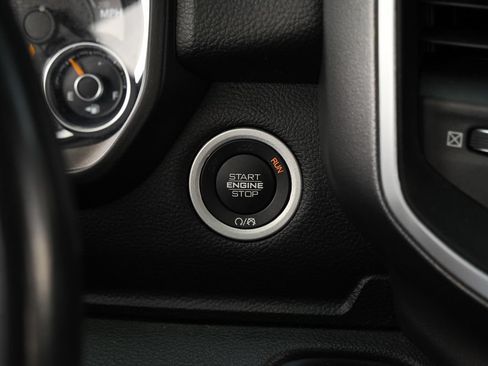 Used 2019 RAM 1500 Big Horn RWD image 17