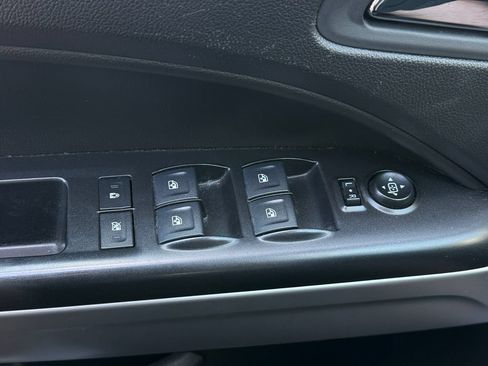 Used 2018 Chevrolet Colorado LT w/ LT Convenience Package RWD image 14