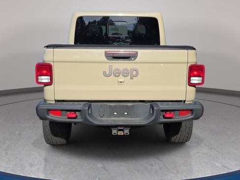 Used 2020 Jeep Gladiator Rubicon image 2