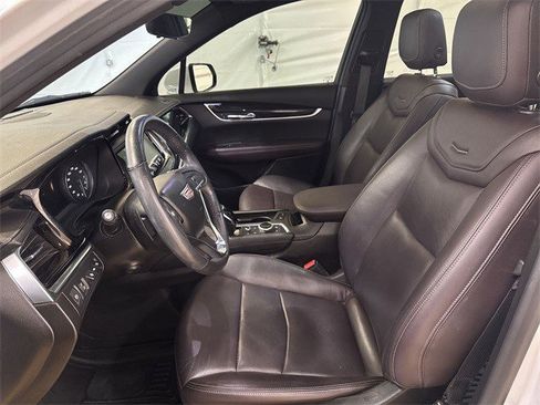 Used 2021 Cadillac XT6 Premium Luxury image 24