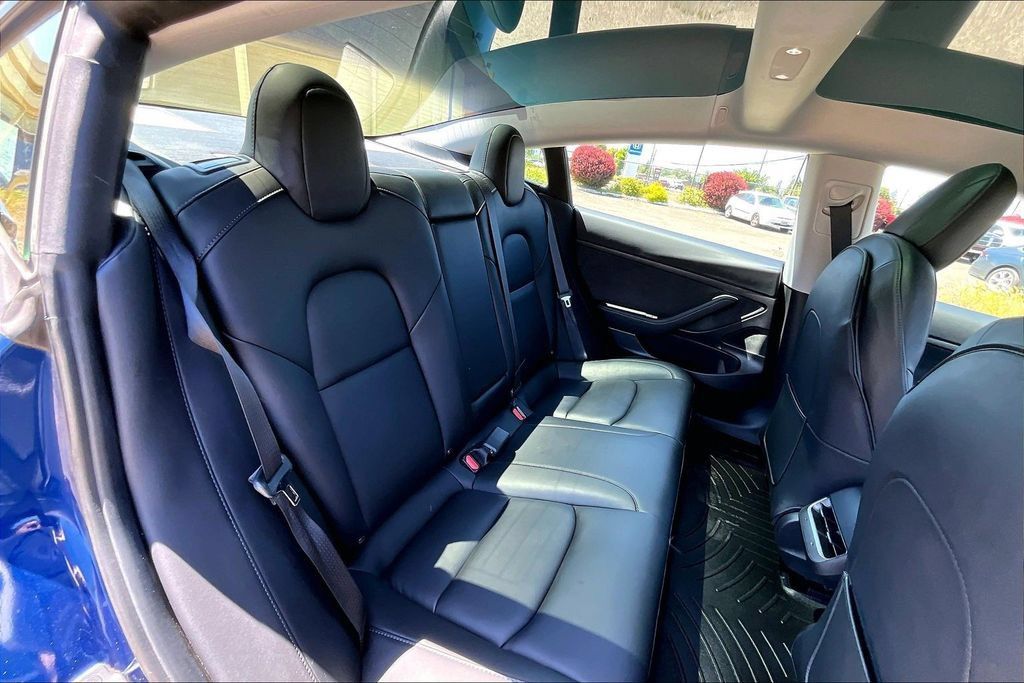 Used 2021 Tesla Model 3 Standard Range Plus RWD image 20
