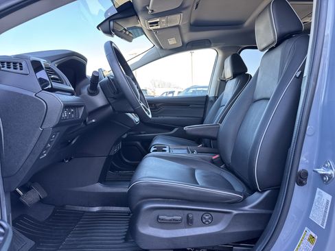 Used 2025 Honda Odyssey Touring image 15