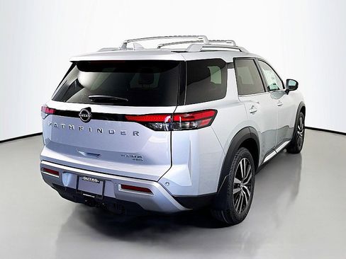 New 2025 Nissan Pathfinder Platinum w/ Cargo Package image 7