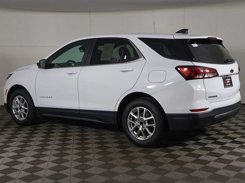 Used 2022 Chevrolet Equinox LT AWD/4WD image 8