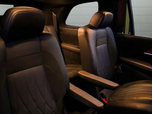 Used 2024 Mercedes-Benz GLS 63 AMG 4MATIC image 67