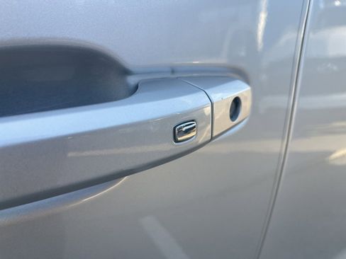 Used 2020 Chevrolet Silverado 1500 RST image 11