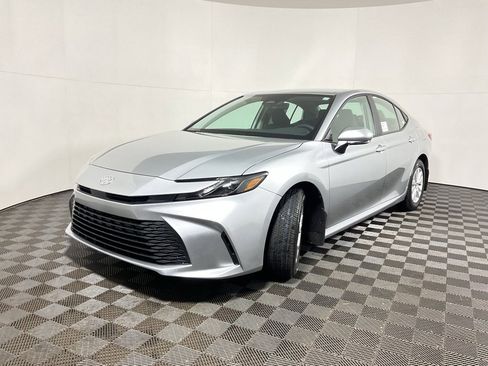 New 2026 Toyota Camry LE image 8