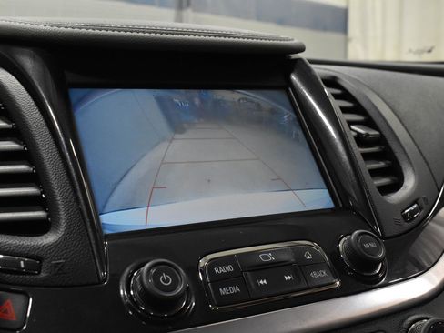 Used 2019 Chevrolet Impala LT image 18