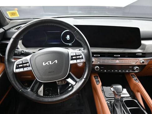 Certified 2025 Kia Telluride SX Prestige X-Line AWD/4WD image 20