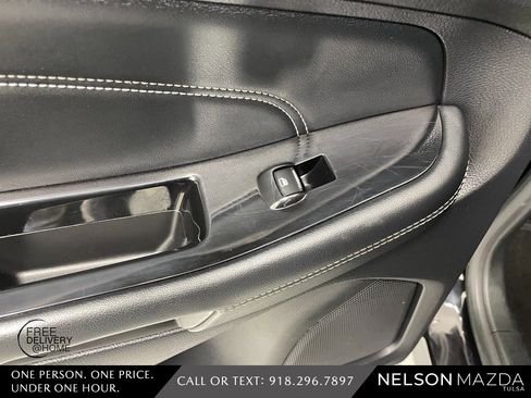 Used 2019 Ford Edge Titanium w/ Equipment Group 301A image 35