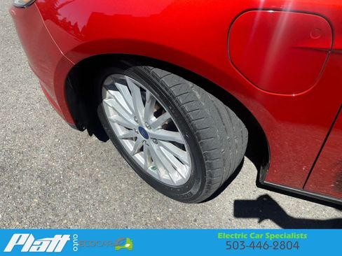 Used 2018 Ford Focus Electric Hatchback FWD image 17