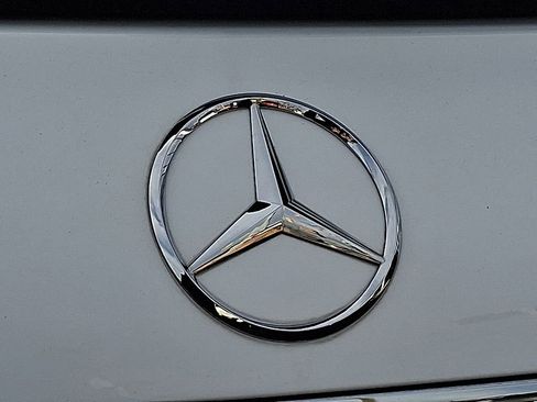 Used 2024 Mercedes-Benz GLE 350 4MATIC image 31