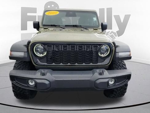 Used 2025 Jeep Wrangler Sport AWD/4WD image 8