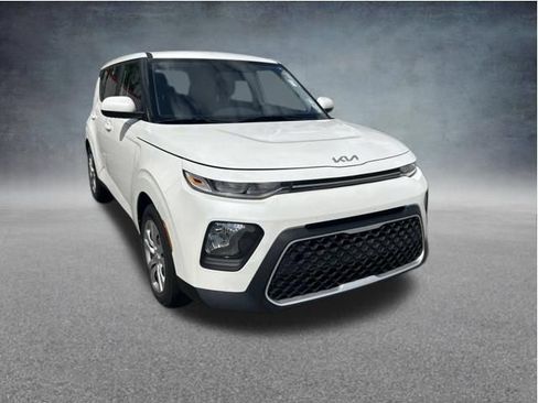Used 2022 Kia Soul LX FWD image 5