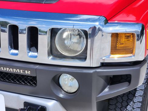 Used 2008 HUMMER H3 Luxury AWD/4WD image 9