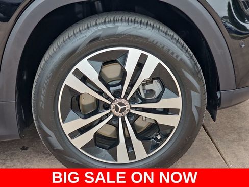 Used 2025 Mercedes-Benz GLB 250 image 38