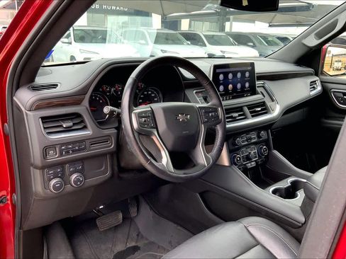 Used 2021 Chevrolet Tahoe Z71 w/ Luxury Package AWD/4WD image 17