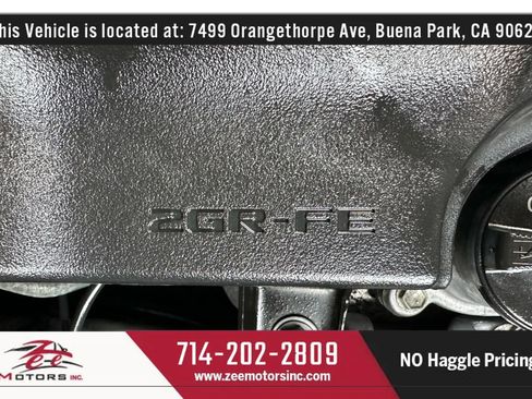 Used 2014 Toyota Sienna XLE image 59