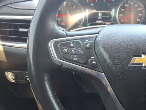 Used 2018 Chevrolet Equinox Premier FWD image 20
