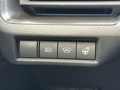 New 2026 Toyota Prius Plug-In Hybrid FWD image 28