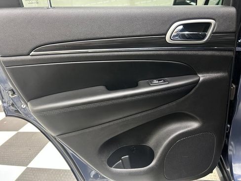 Certified 2019 Jeep Grand Cherokee Limited w/ Luxury Group II AWD/4WD image 13