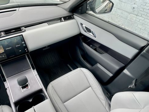 New 2026 Land Rover Range Rover Velar Dynamic SE image 18