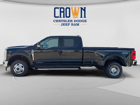 Used 2023 Ford F350 Lariat AWD/4WD image 6