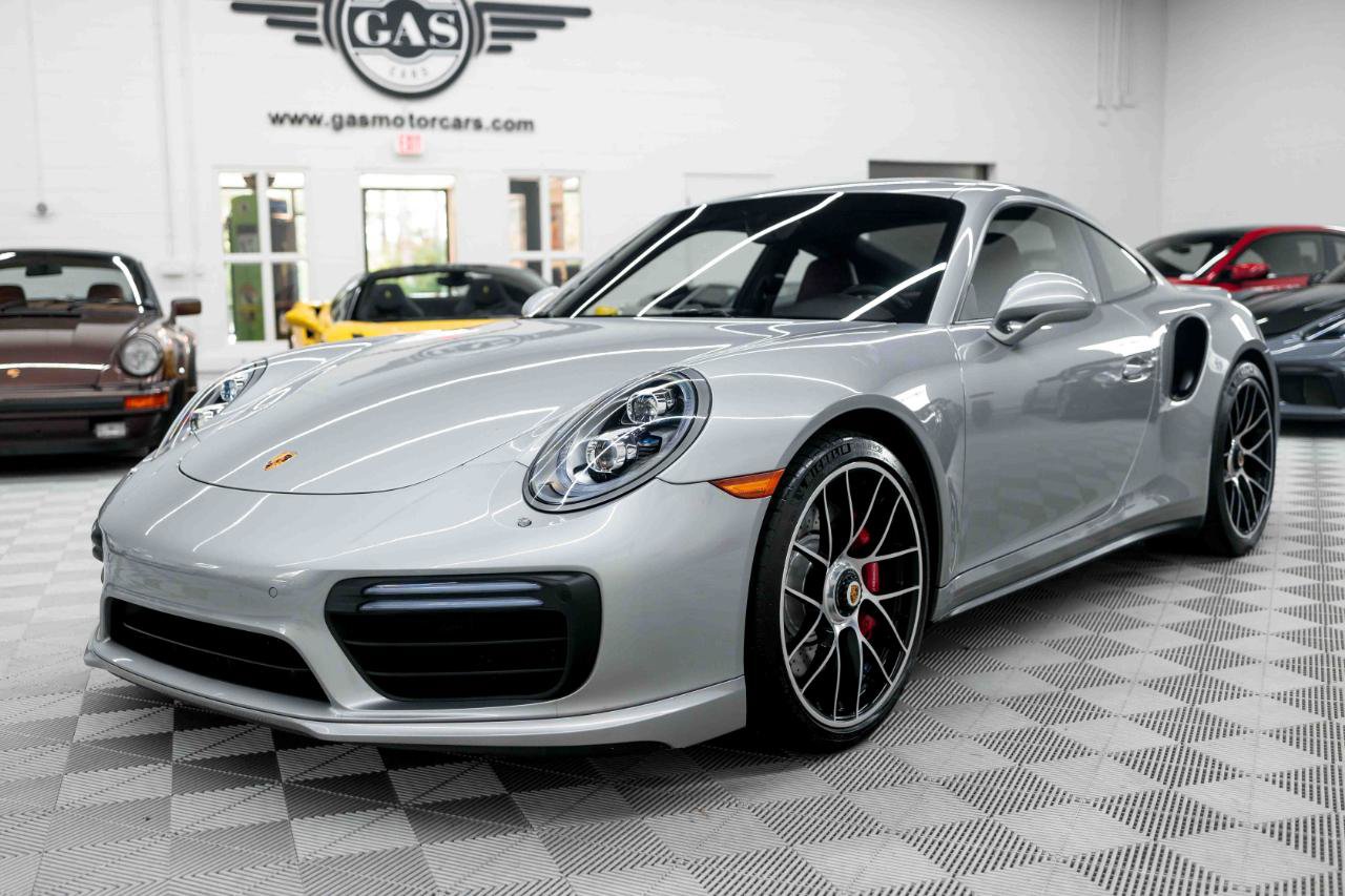Used 2017 Porsche 911 4 Coupe AWD/4WD image 4