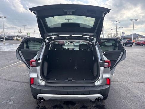 Used 2023 Ford Escape Platinum w/ Premium Technology Package image 17
