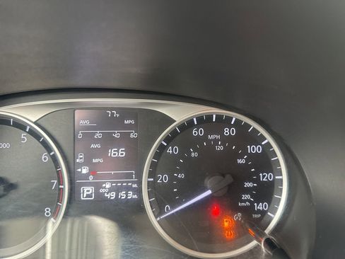 Certified 2021 Nissan Kicks S FWD image 39