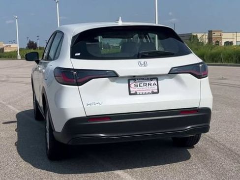 Certified 2024 Honda HR-V LX image 7