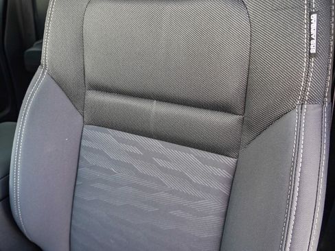 Used 2024 Nissan Frontier SV RWD image 29