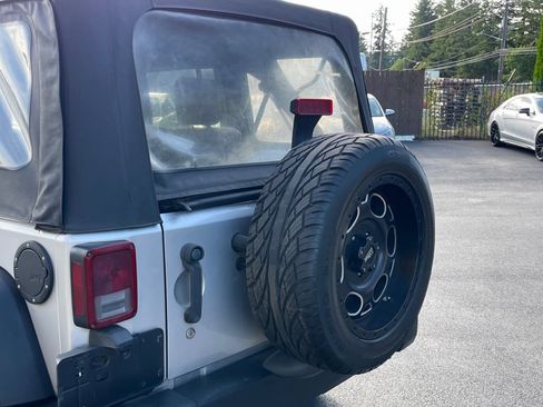 Used 2009 Jeep Wrangler Unlimited X AWD/4WD image 6