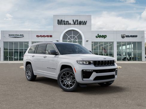 New 2026 Jeep Grand Cherokee L Summit w/ Obsidian Package AWD/4WD image 5