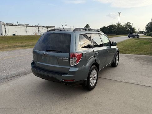 Used 2013 Subaru Forester 2.5X Premium w/ Popular Pkg 3 AWD/4WD image 6