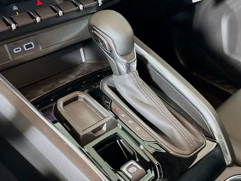 New 2026 GMC Canyon Elevation w/ Convenience Package image 11