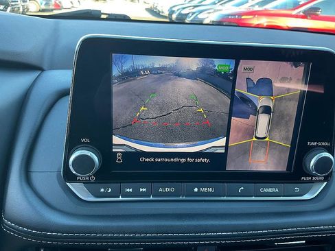 Used 2023 Nissan Rogue SL image 17