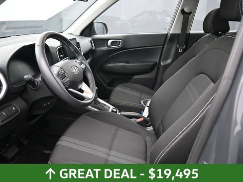 Used 2025 Hyundai Venue SEL FWD image 20