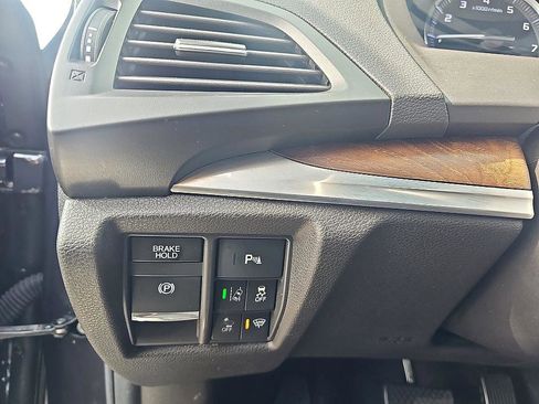 Used 2020 Acura MDX SH-AWD w/ Advance Package image 14