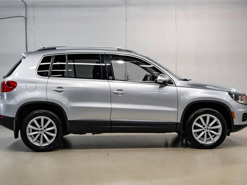 Used 2017 Volkswagen Tiguan Wolfsburg Edition AWD/4WD image 8