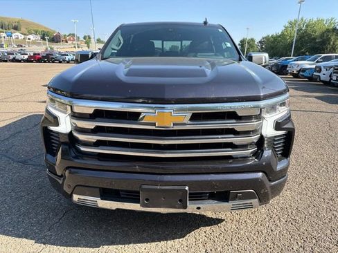 Used 2024 Chevrolet Silverado 1500 High Country w/ Technology Package AWD/4WD image 8