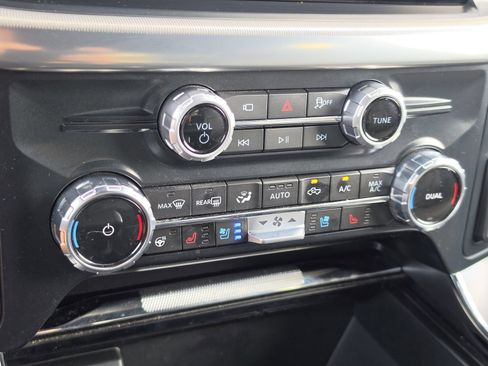 Used 2025 Ford F150 Lariat w/ Equipment Group 501A Mid AWD/4WD image 29